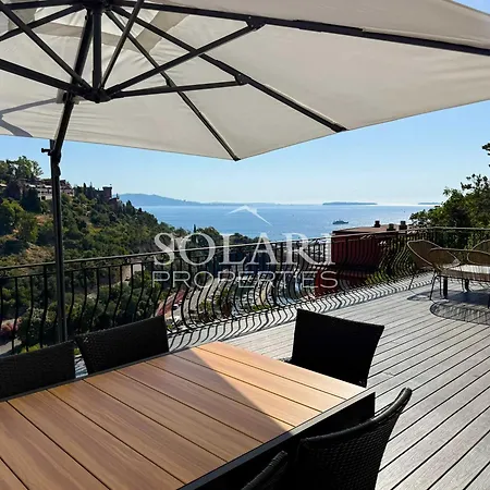 With Swimming Pool And Access On Foot