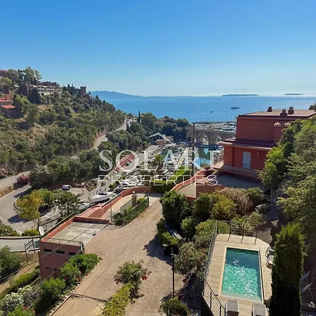 Βίλα With Swimming Pool And Access On Foot *