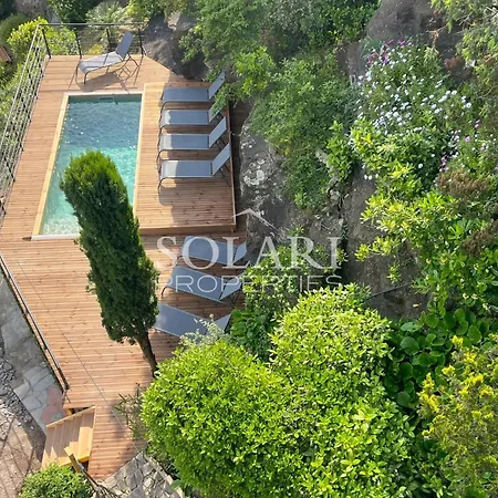 Βίλα With Swimming Pool And Access On Foot